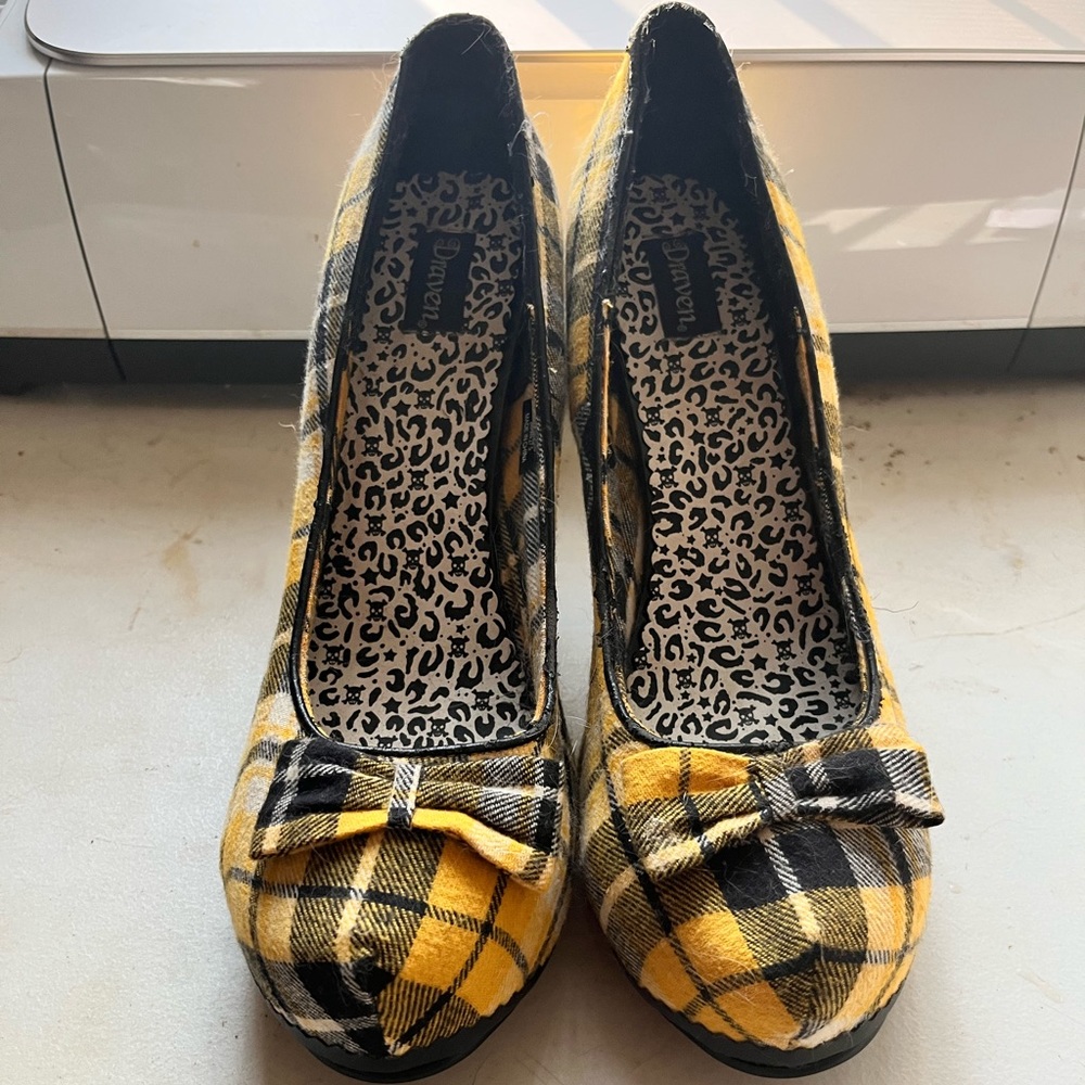 Black and Yellow Draven Heals